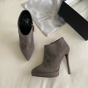 Giuseppe Zanotti Emy Suede Booties